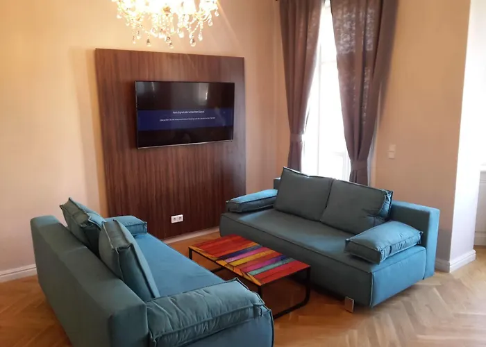 Apartment Imperial Schonbrunn *